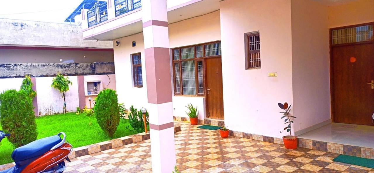Homestay Sarathi